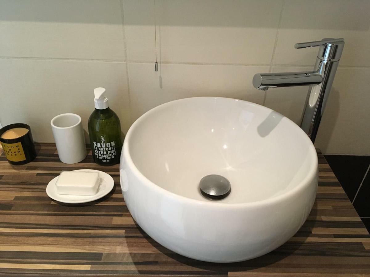 Cosy One-Bedroom Apartment -Stayinantibes- Le Cosy Eksteriør bilde